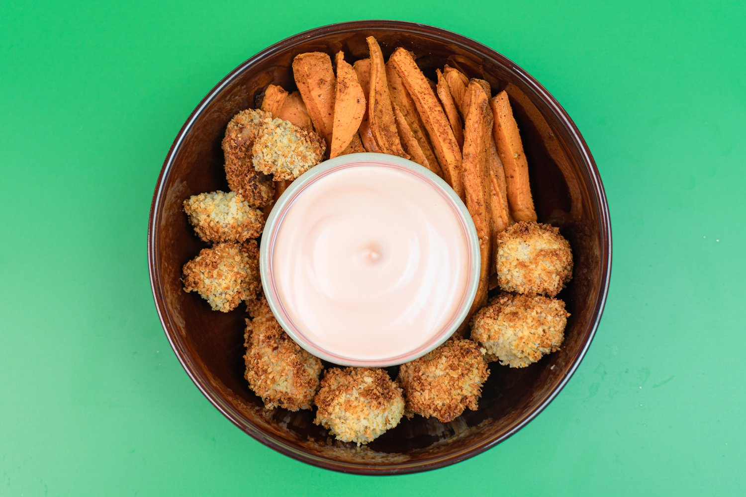 Chicken nuggets με γλυκοπατάτες "τηγανιτές"